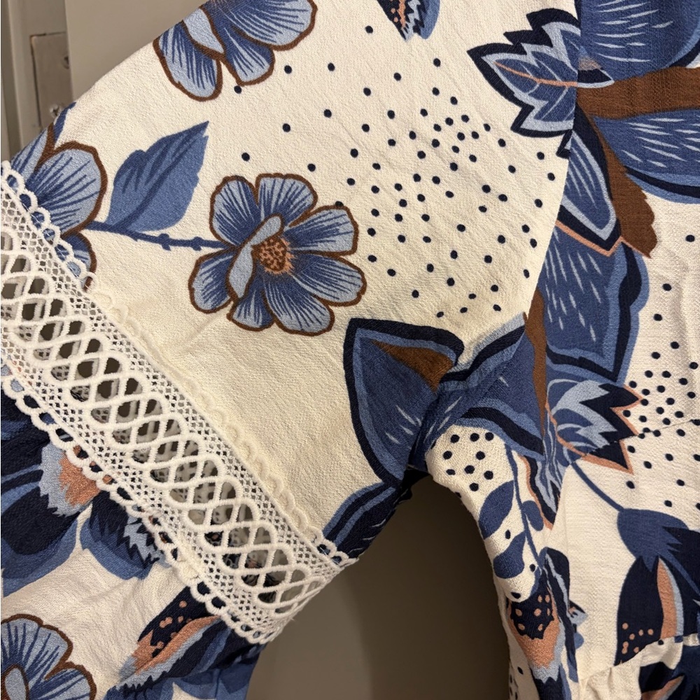 NEW ! Cupshe Blue and White Floral Midi Dress - Picture 3 of 15